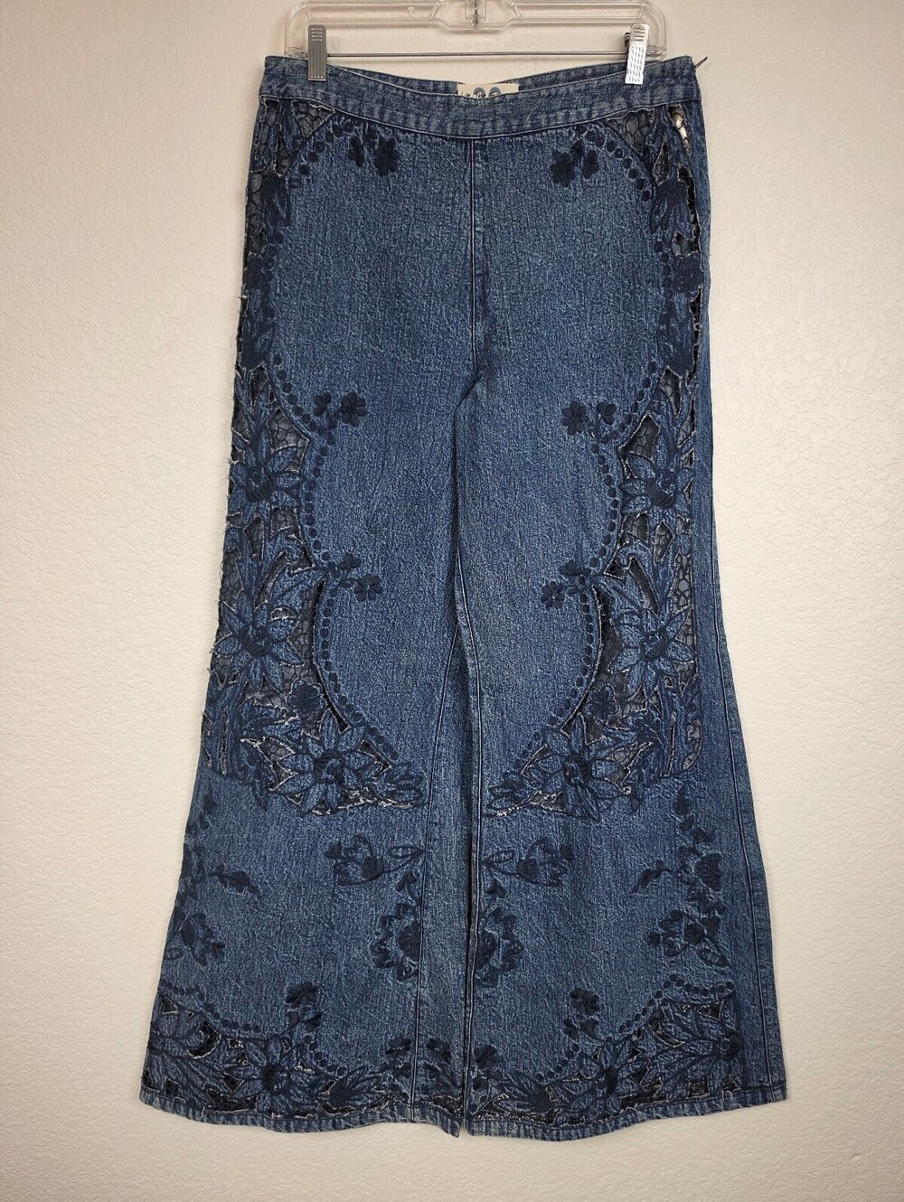 We The Free People 30 Denim Embroidered Wide Leg Jeans